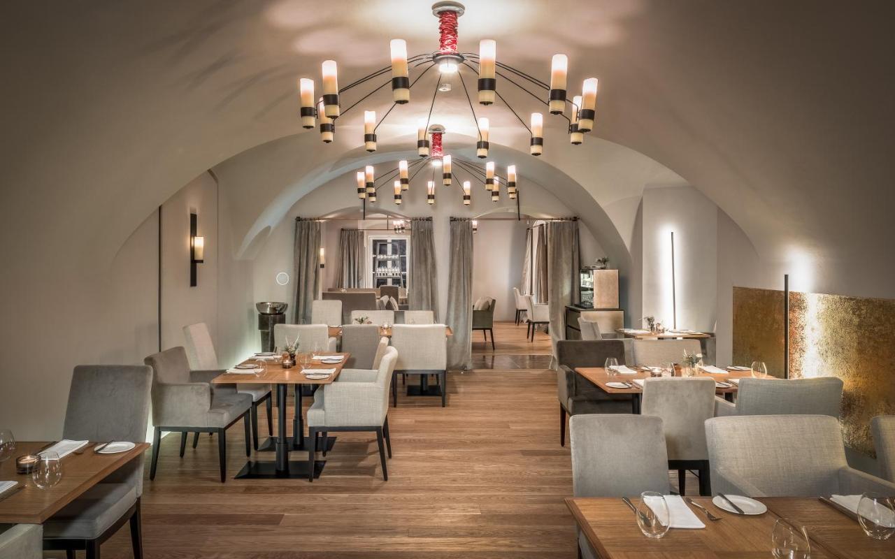 Chateau Clara Futura Dolni Brezany Екстериор снимка